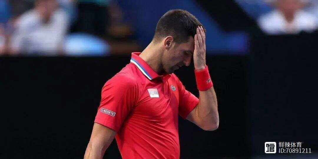 年终总决赛翻盘美网,西西帕斯扛起全队 年终总决赛翻盘美网,西西帕斯扛起全队