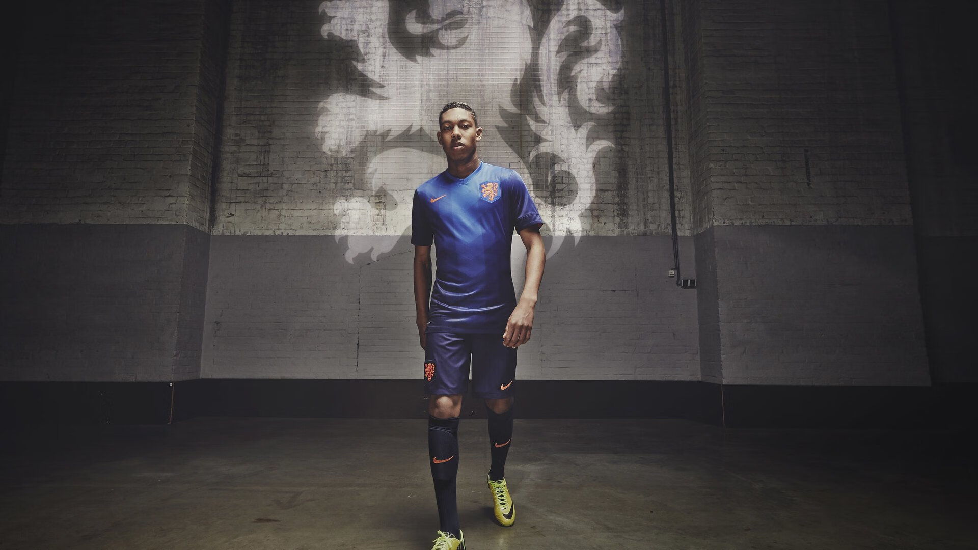 龙与盾—当威尔士火炮压制尼斯,德里赫特以钢铁意志接管英超争冠战